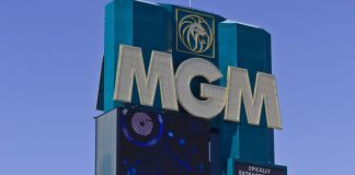 MGM vende los hoteles Mandalay Bay y MGM Grand por 4.600 millones de dólares