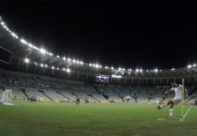 El alcalde de Río de Janeiro confirma la vuelta del fútbol en julio
