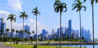 Panamá permite la reapertura de playas y despliega operativos de control sanitario