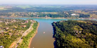 Presentan un proyecto para instalar un casino flotante en la región de la Triple Frontera