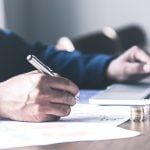 Perú propone reducir las multas máximas para operadores de apuestas online de 200 a 70 UIT