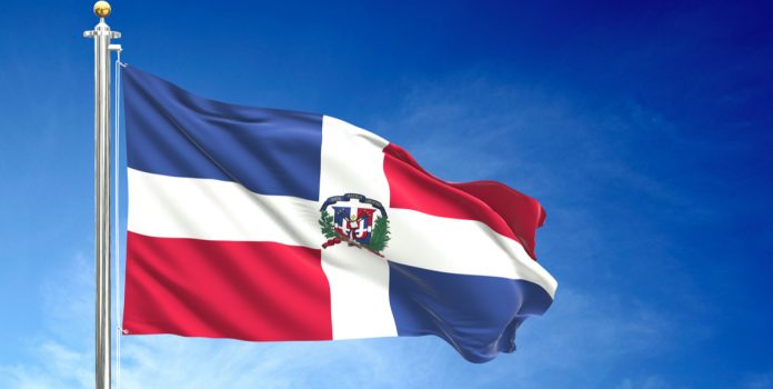 República Dominicana cantidad bancas lotería ilegales