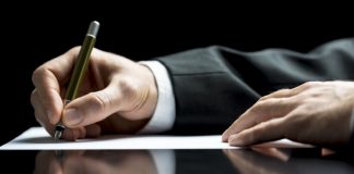El gobierno colombiano aceptó la renuncia del presidente de Coljuegos presidente de coljuegos