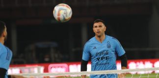Bplay apuesta por el juego responsable junto a “Dibu” Martínez bplay