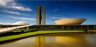La CPI de Brasil recibió al titular de la Secretaría de Ingresos Federales brasil