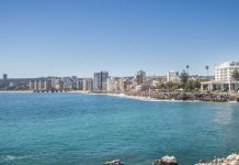 Vista del casino y la costa de Viña del Mar.