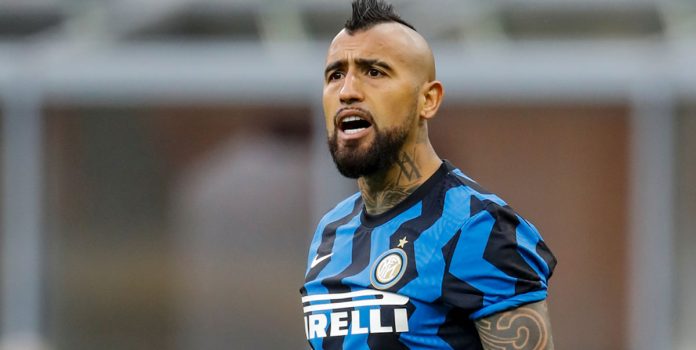 La Conmebol investigaría el vínculo de Arturo Vidal con la casa de apuestas Juega con el King.