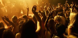 Mujeres en el juego: ¿Qué puede aprender el sector del juego online de la industria musical? ¿Qué puede aprender el sector del juego online de la industria musical?