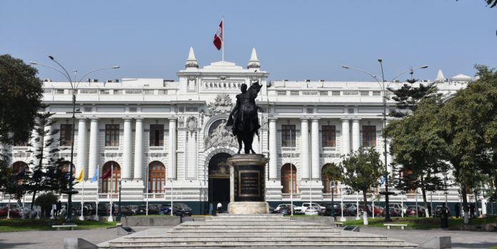 impuestos-al-juego-perú congreso de perú evalúa reducir los impuestos al juego