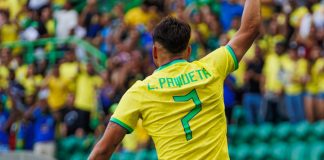 Paquetá en cancha