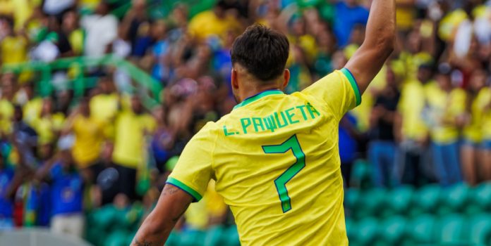 Paquetá en cancha