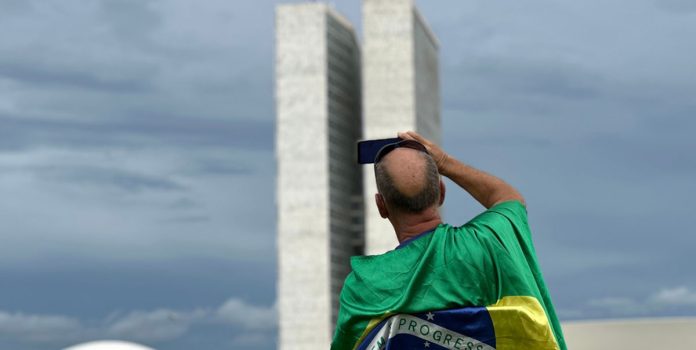 Brasil debate sobre la tributación de las inversiones financieras y los activos virtuales.