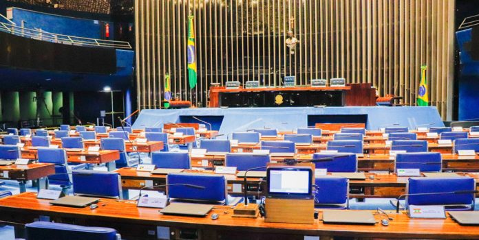 Brasil---Congreso---Sena Brasil debate cómo distribuir 767 millones de reales en ingresos por apuestas.