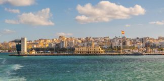 Ceuta y Melilla acaparan el 61 por ciento de las licencias de juego online de España Ceuta y Melilla acaparan el 61 por ciento de las licencias de juego online de España.