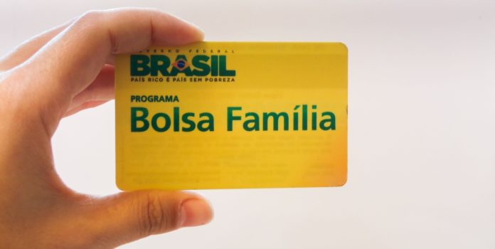 Bloqueo a beneficiarios del Bolsa Familia