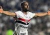 La restricción a la publicidad de apuestas podría costarle más de 1.000 millones de reales a los clubes de fútbol de São Paulo La restricción de la publicidad de apuestas podría costarle más de 1000 millones de reales a los clubes de futbol de São Paulo.