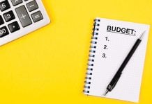Empresas de apuestas gastan 8.7 veces más en patrocinios de famosos que en juego responsable.