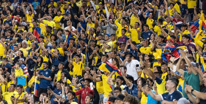 Ecuador aprueba el reglamento para que los clubes de fútbol se transformen en SAD.