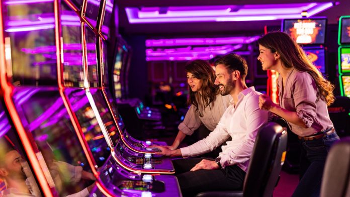 Logrand-Casino-Aniversario Logrand lanza una campaña para transformar sus casinos en una experiencia de marca.