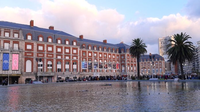 shutterstock_2704602401-convertido-a-1200x675 Mar del Plata casino