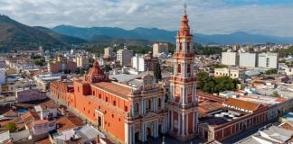 La ciudad de Salta prohíbe la publicidad de apuestas en espacios y medios municipales.