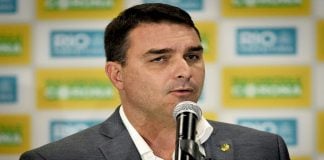 La Policía Federal solicita para indagar a Flávio Bolsonaro por lavado de dinero relacionado con una casa de apuestas Flavio Bolsonaro
